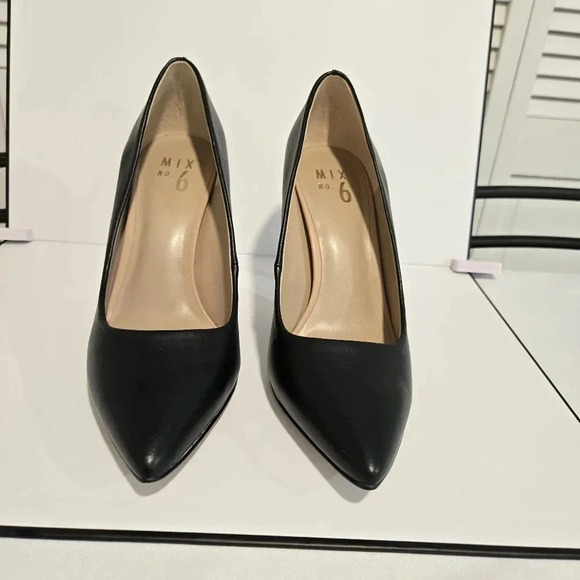 Max No. 6 Black Stiletto Heels – Classic Elegance with a Modern Twist - Picture 11 of 14